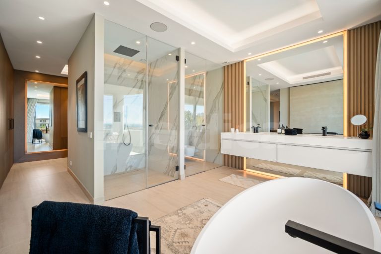 Semi Detached Villa for sale in Celeste Marbella