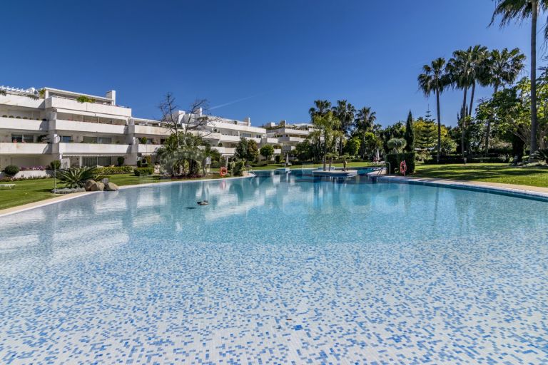 Apartment for sale in Los Granados Golf