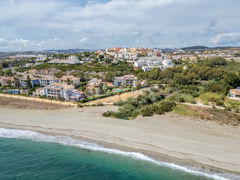 Semi Detached Villa for sale in La Perla de la Bahía