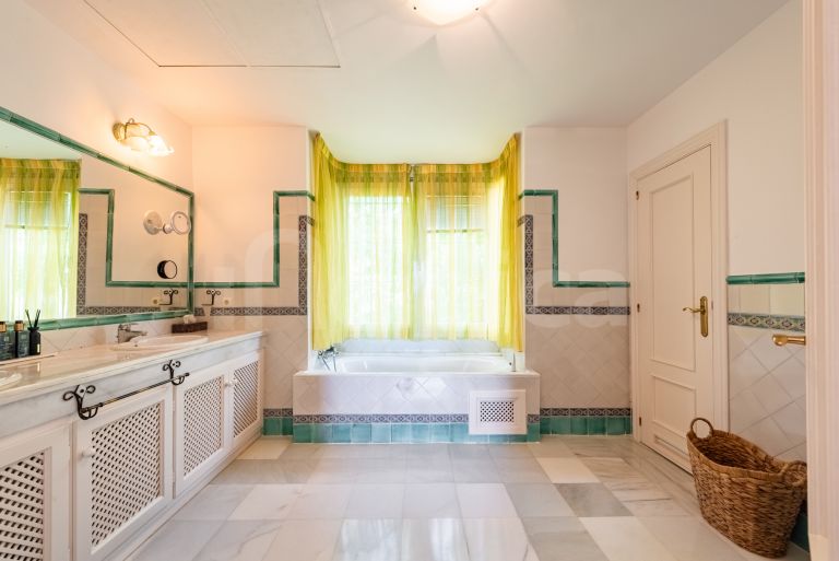 Semi Detached Villa for sale in La Perla de la Bahía