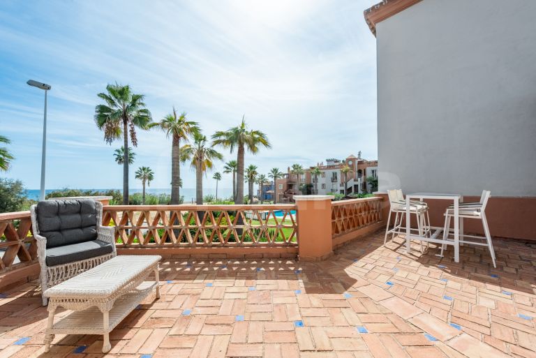 Semi Detached Villa for sale in La Perla de la Bahía