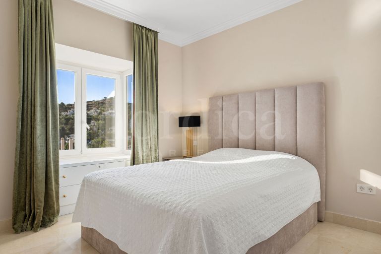 Penthouse for sale in Aloha Hill Club