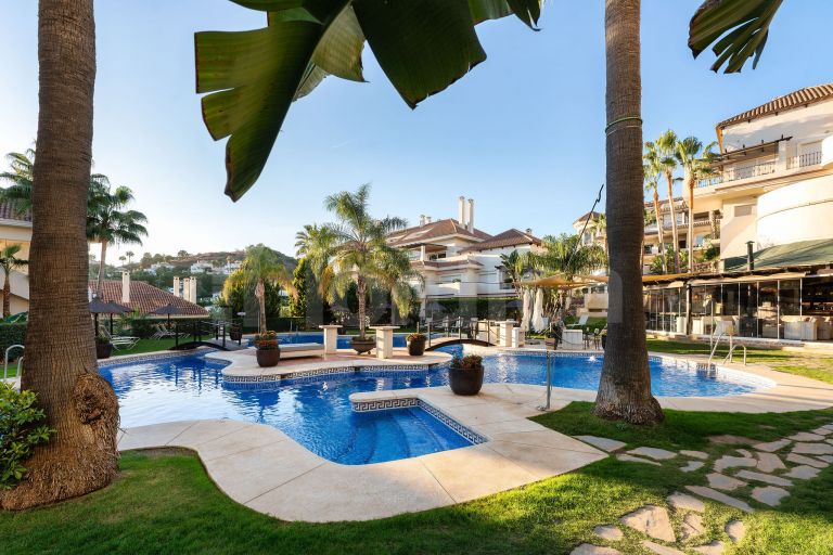 Penthouse for sale in Aloha Hill Club