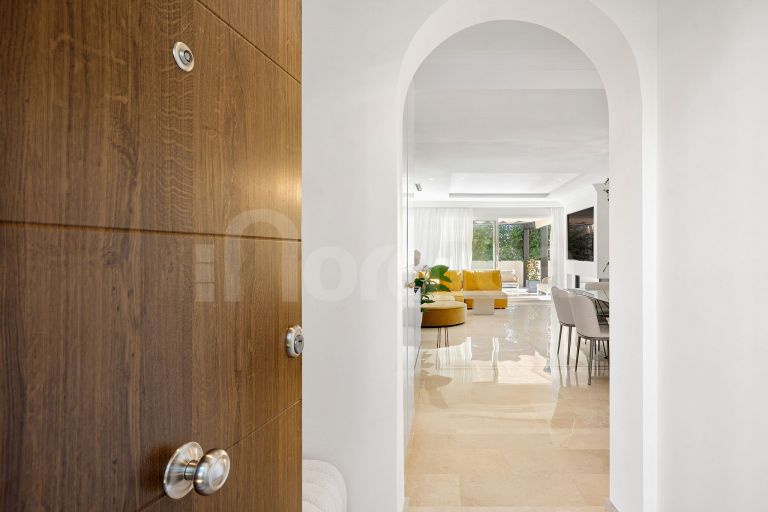 Penthouse for sale in Aloha Hill Club