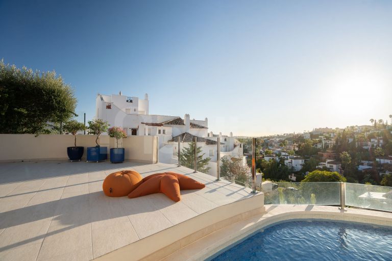 Penthouse for sale in Aloha Hill Club