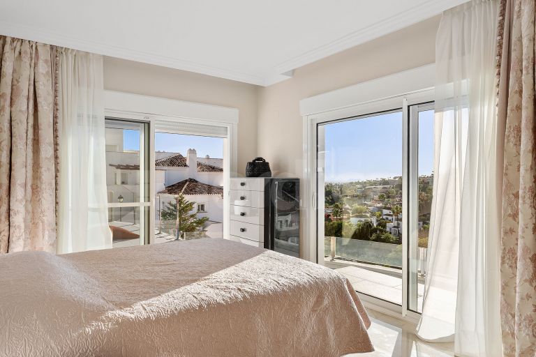 Penthouse for sale in Aloha Hill Club