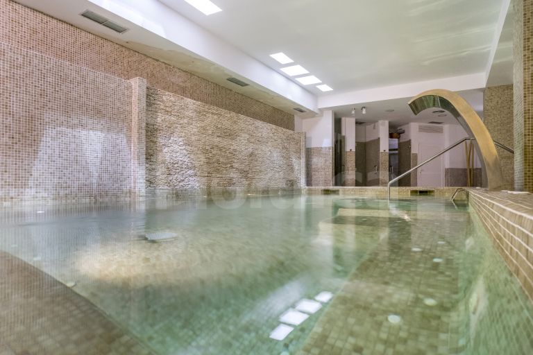 Penthouse for sale in Aloha Hill Club