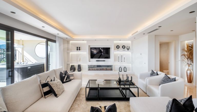 Duplex Penthouse for sale in Aloha Park