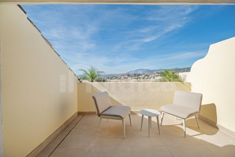 Duplex Penthouse for sale in Aloha Park