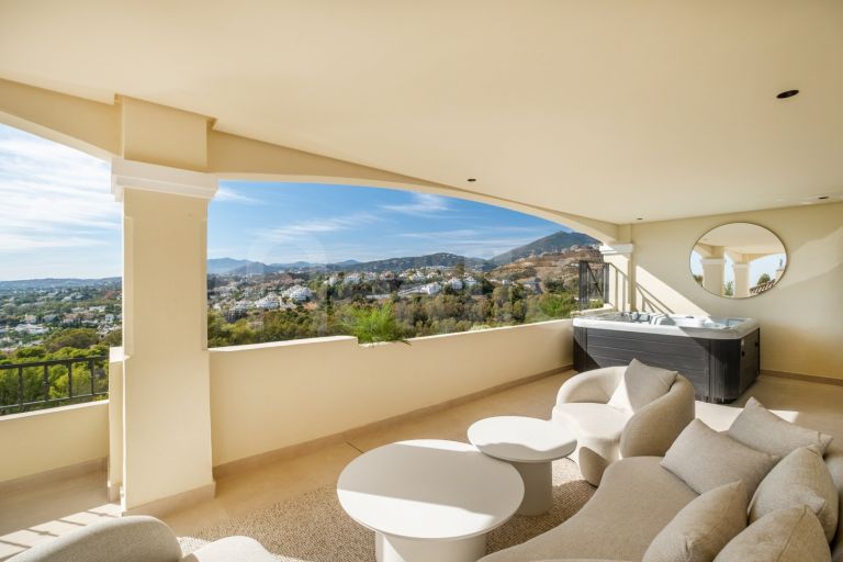 Duplex Penthouse for sale in Aloha Park