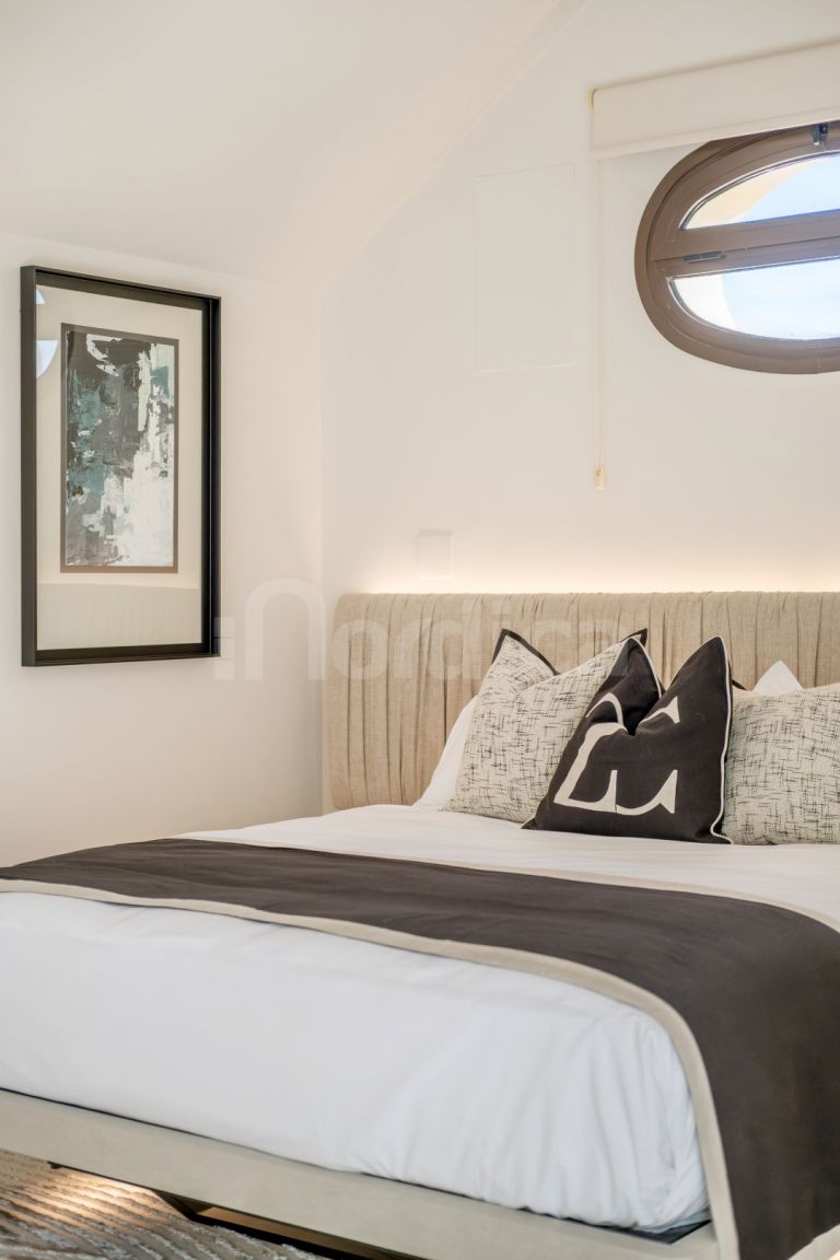 Duplex Penthouse for sale in Aloha Park