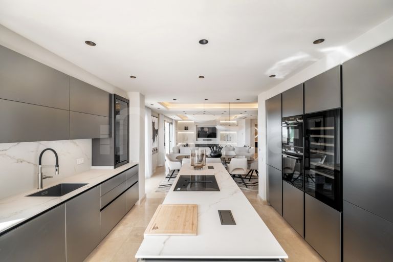 Duplex Penthouse for sale in Aloha Park