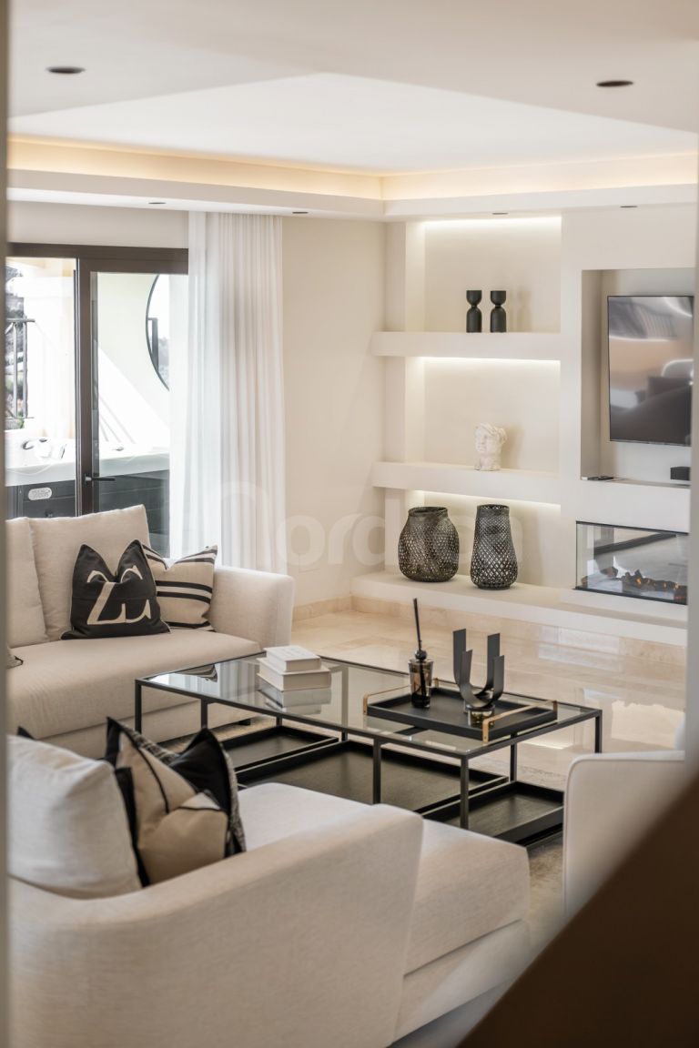 Duplex Penthouse for sale in Aloha Park