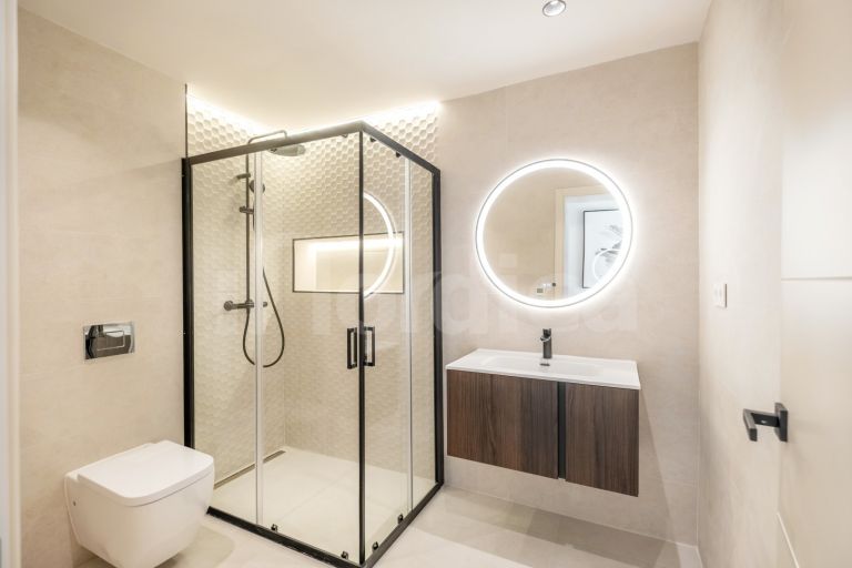 Duplex Penthouse for sale in Aloha Park