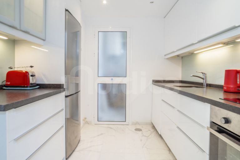 Ground Floor Apartment for sale in Los Dragos