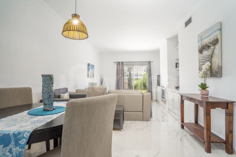 Ground Floor Apartment for sale in Los Dragos
