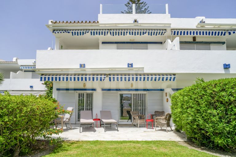 Ground Floor Apartment for sale in Los Dragos