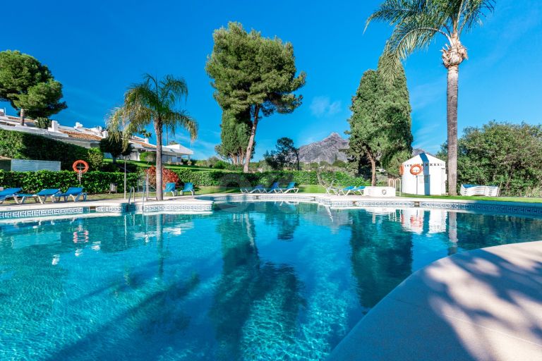 Ground Floor Apartment for sale in Los Dragos