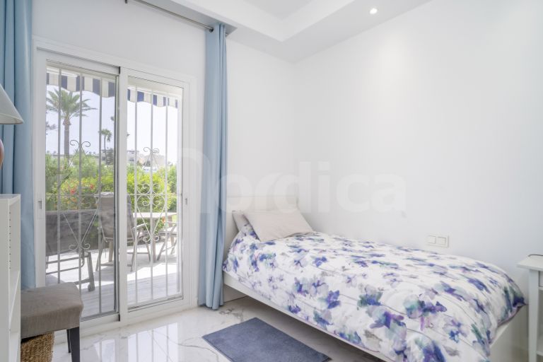 Ground Floor Apartment for sale in Los Dragos