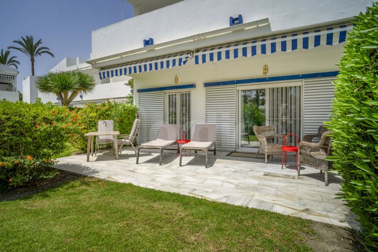 Ground Floor Apartment for sale in Los Dragos