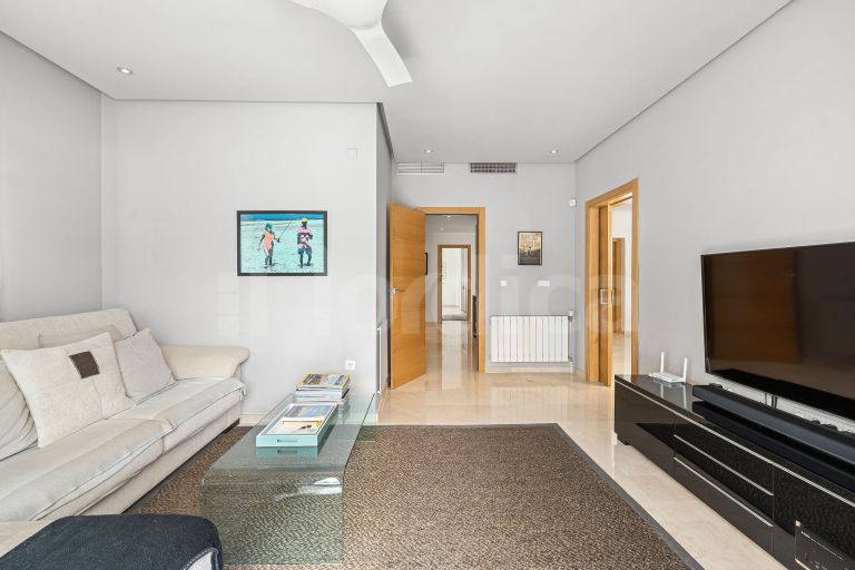 Villa for sale in Guadalmina Alta