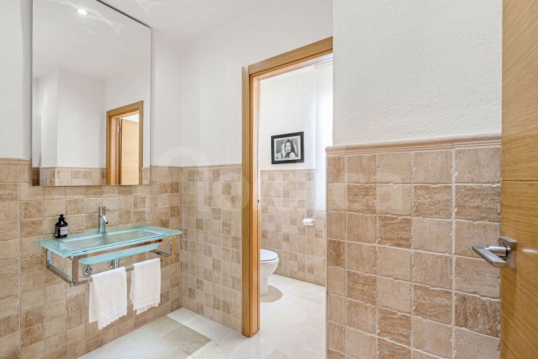 Villa for sale in Guadalmina Alta