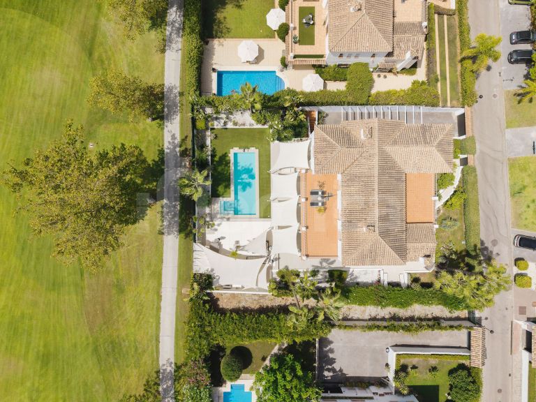 Villa for sale in Guadalmina Alta