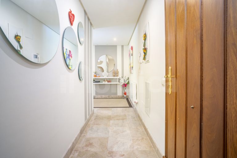 Ground Floor Apartment for sale in Alminar de Marbella