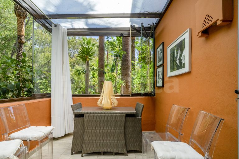 Ground Floor Apartment for sale in Alminar de Marbella