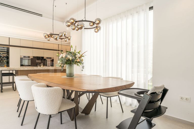 Villa till salu i Nueva Andalucia