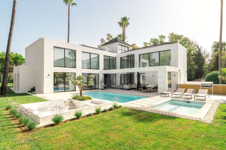 Villa till salu i Nueva Andalucia