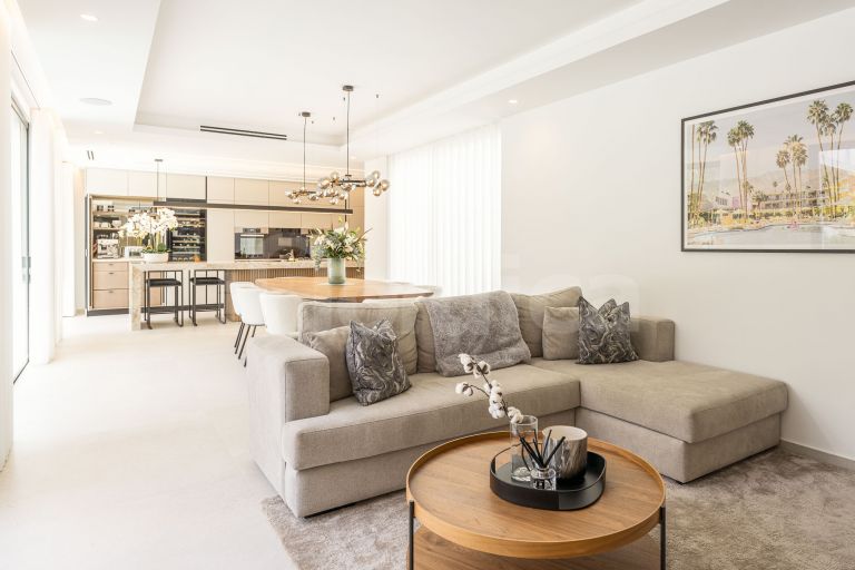 Villa till salu i Nueva Andalucia