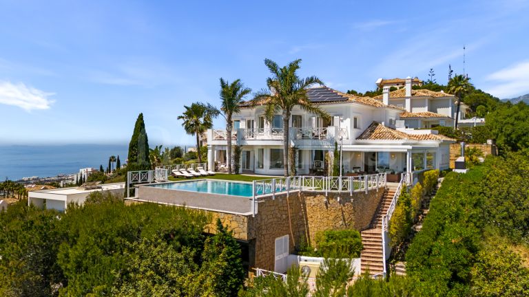 Villa zu verkaufen in Los Altos de los Monteros
