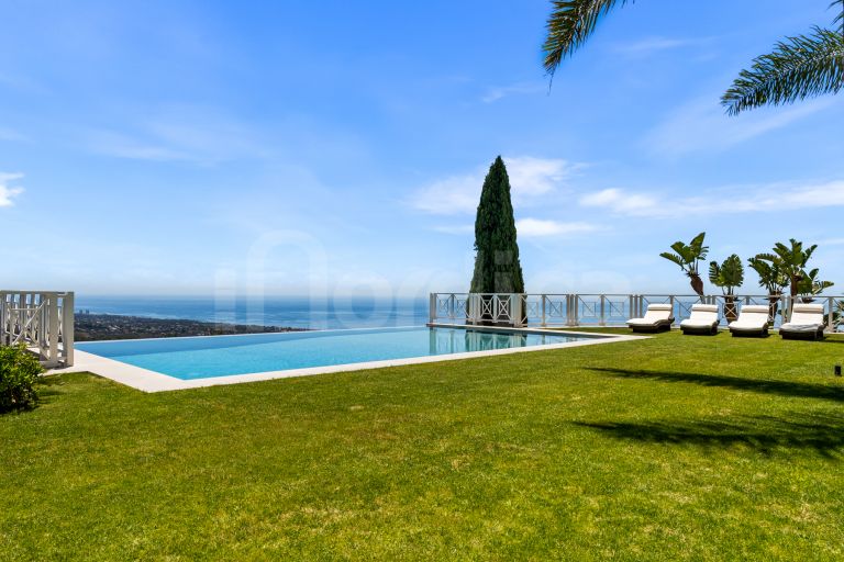 Villa zu verkaufen in Los Altos de los Monteros