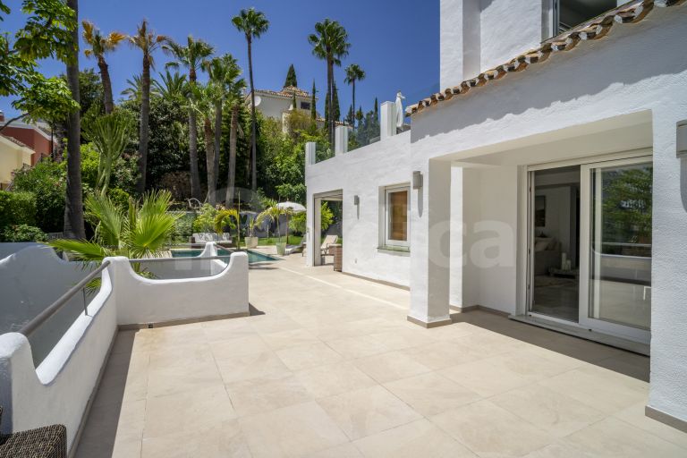 Villa till salu i Los Naranjos Hill Club