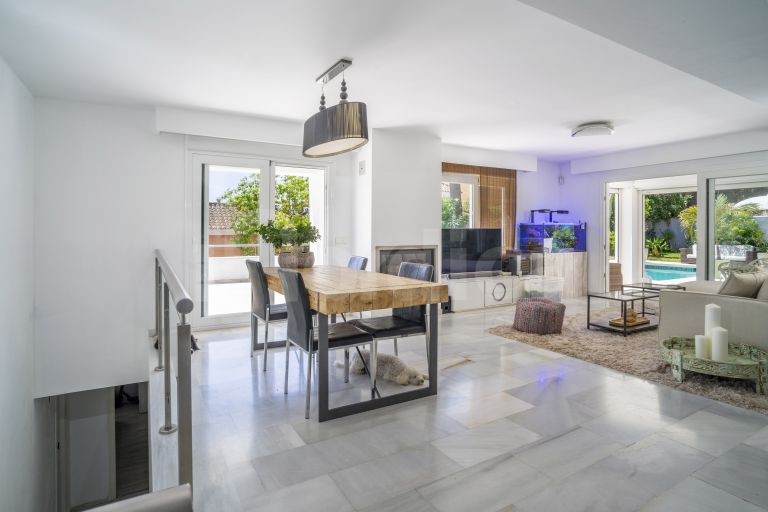 Villa till salu i Los Naranjos Hill Club