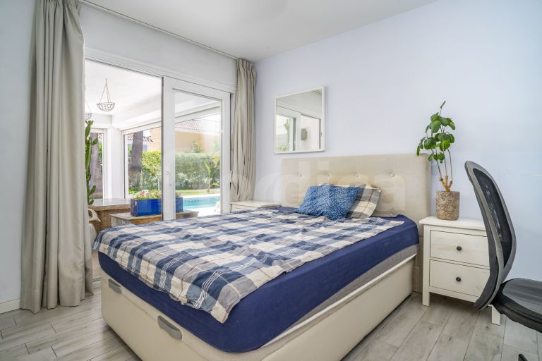 Villa till salu i Los Naranjos Hill Club