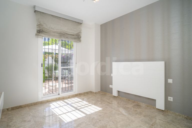 Ground Floor Apartment for sale in Los Naranjos de Marbella