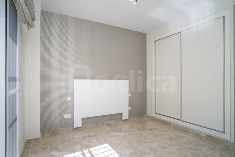 Ground Floor Apartment for sale in Los Naranjos de Marbella