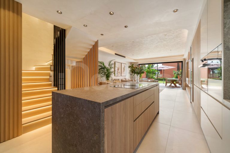 Town House for sale in Altos de Puente Romano