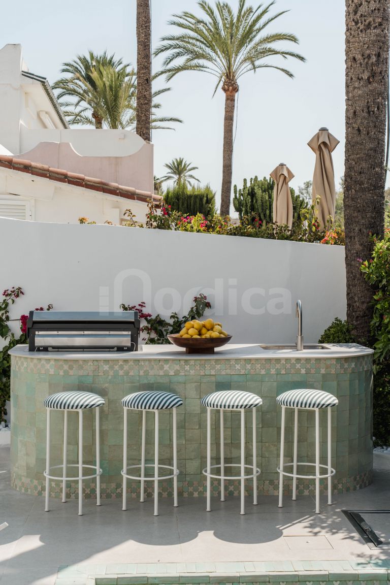 Semi Detached Villa for sale in El Oasis Club