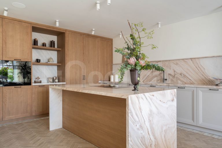 Semi Detached Villa for sale in El Oasis Club