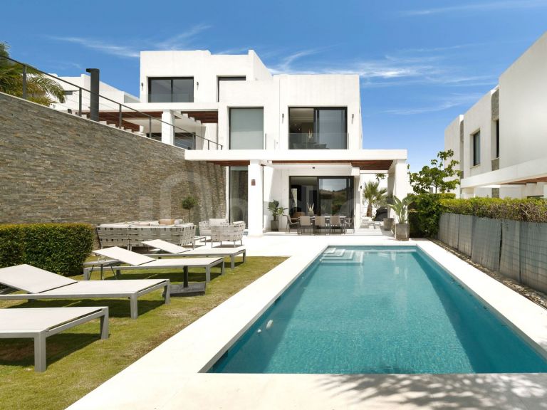 Semi Detached Villa for sale in Cabopino