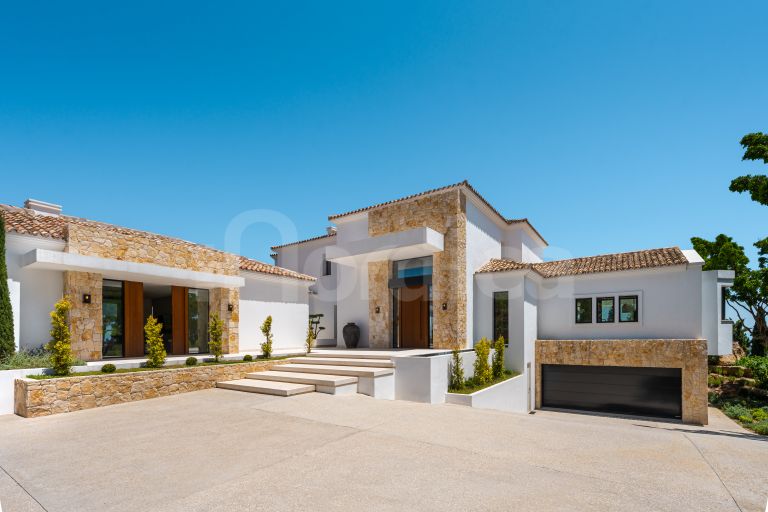 Villa for sale in El Herrojo