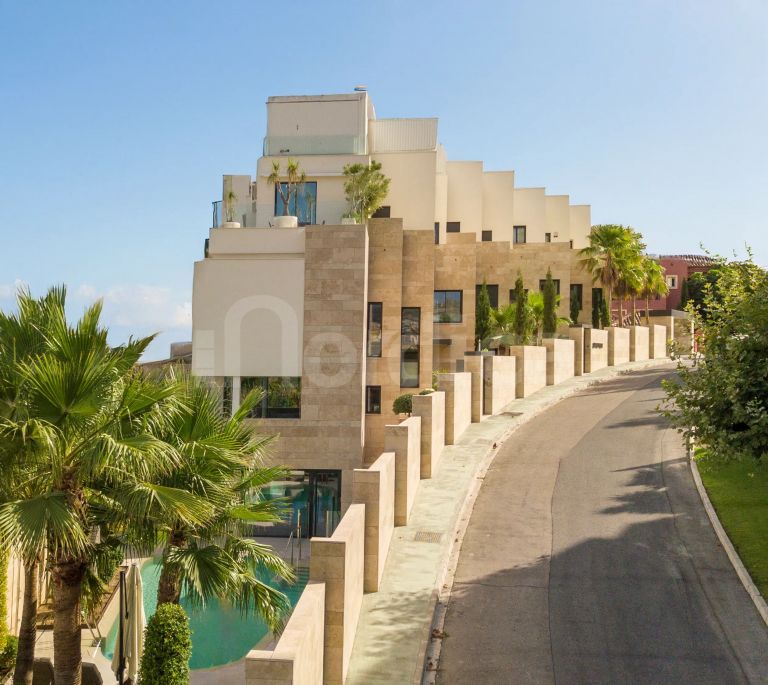 Duplex for sale in La Quinta