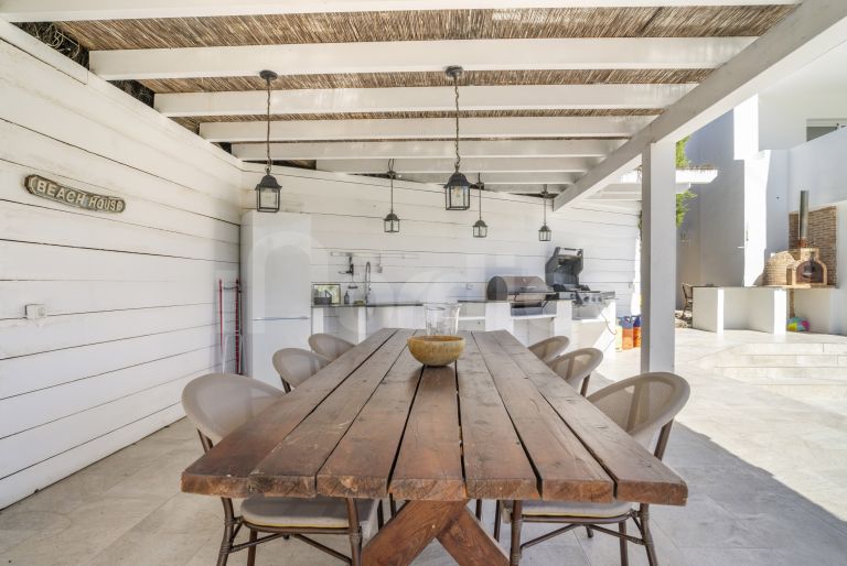 Villa till salu i Nueva Andalucia