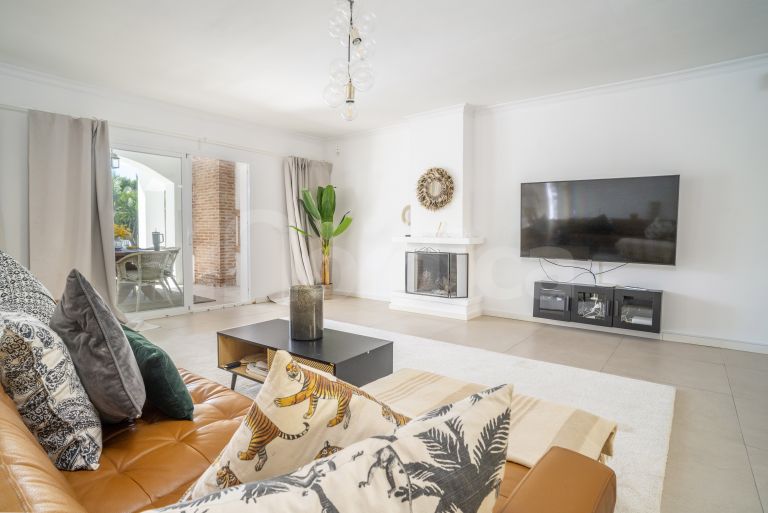 Villa till salu i Nueva Andalucia