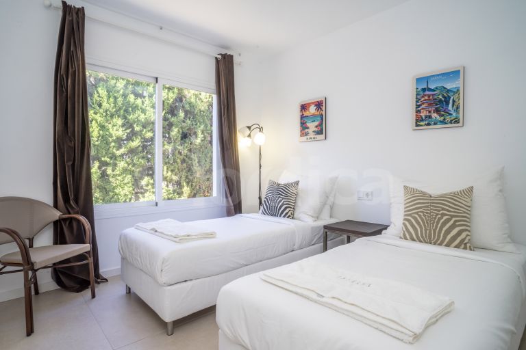 Villa till salu i Nueva Andalucia