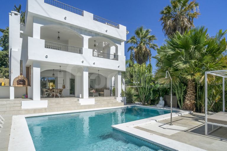 Villa till salu i Nueva Andalucia