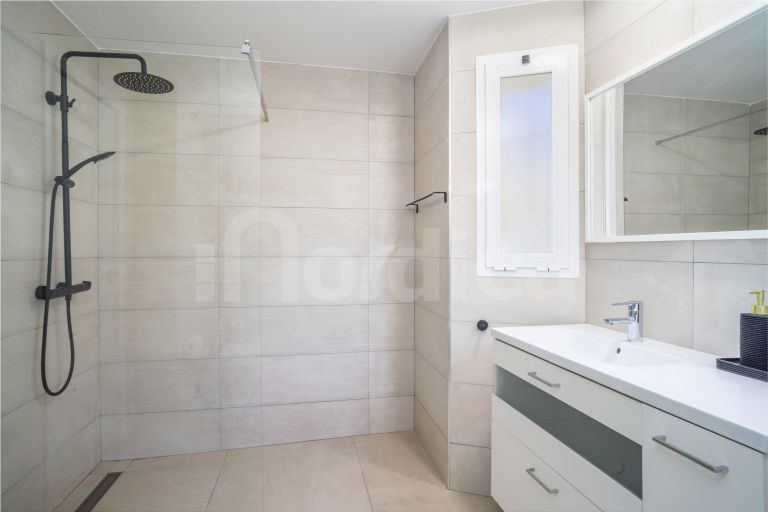 Villa till salu i Nueva Andalucia